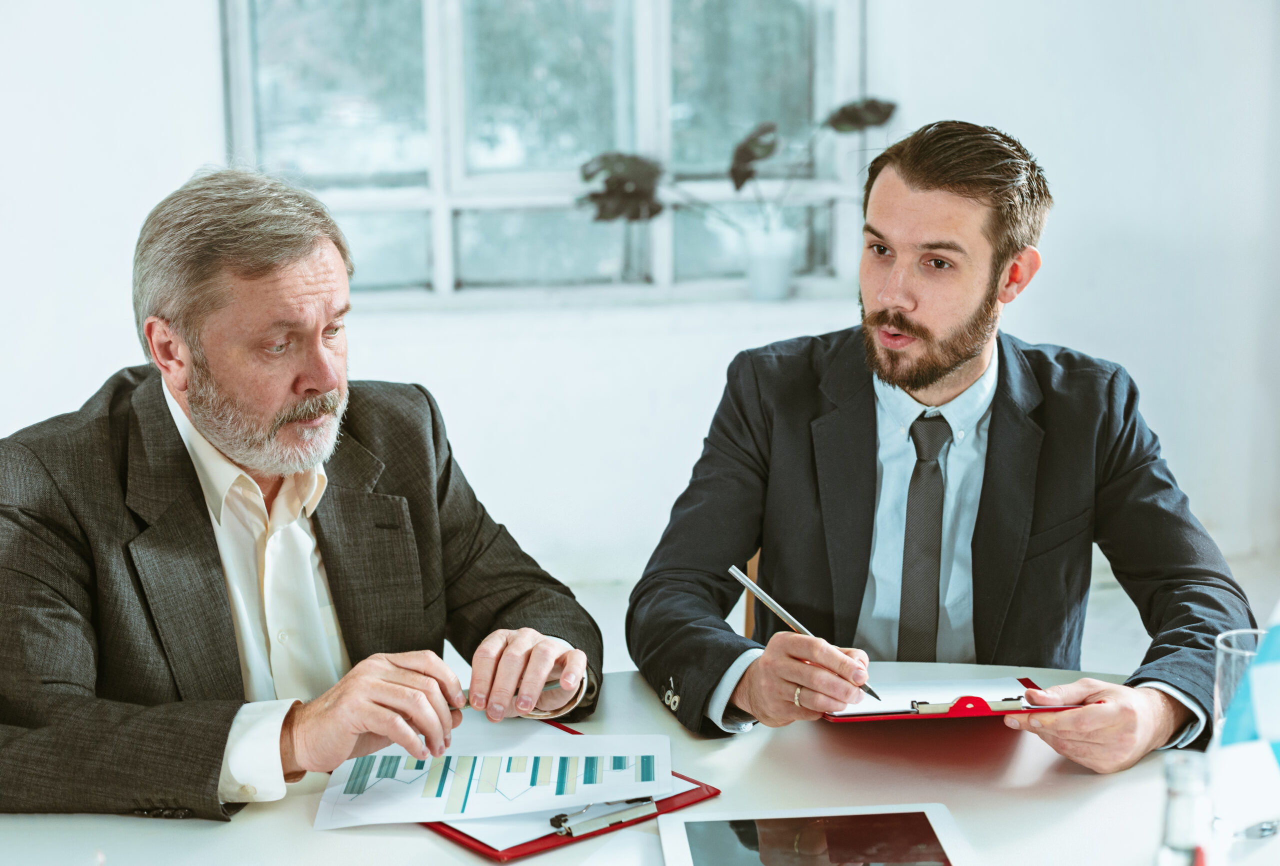 5 Key Benefits of Seeking Legal Advice: Why It Matters